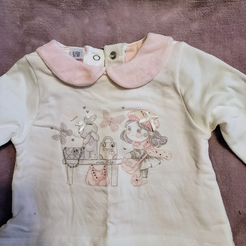9 month - Picture 4 of 16